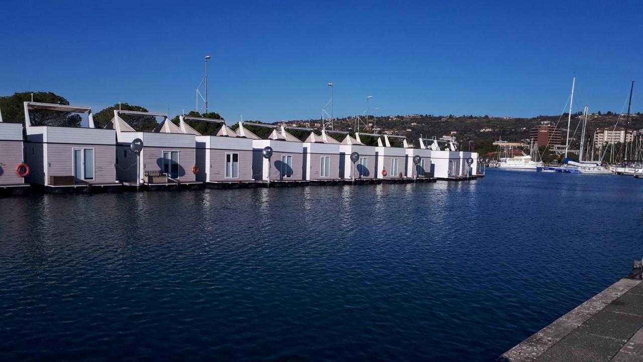 Floating House Sea Queen Portorož Kültér fotó