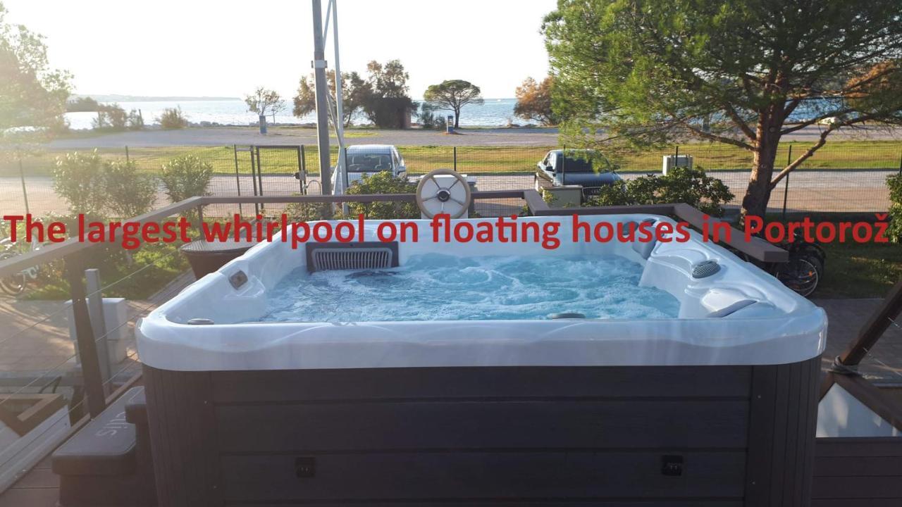 Floating House Sea Queen Portorož Kültér fotó